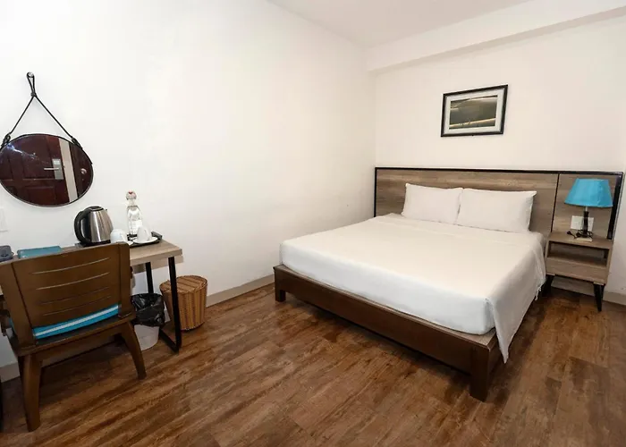 Golden Lotus Hotel - Sen Vang