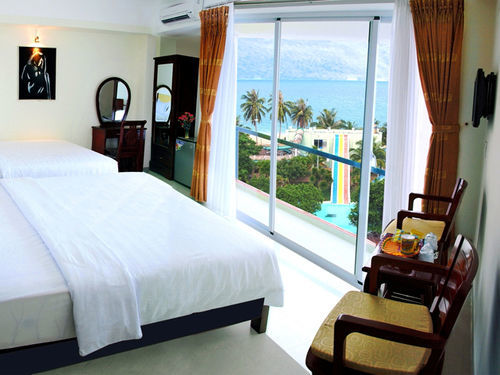 Golden Lotus Hotel